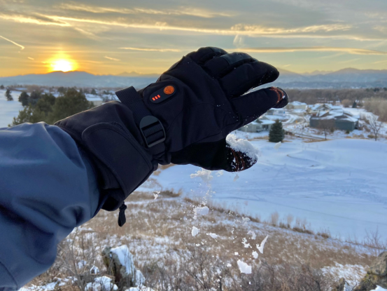 Ororo Battery Heated Gloves Review : A Great Helper for My Winter Adventures